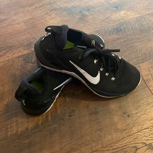 Womens Nike metcons size 8.5 womens